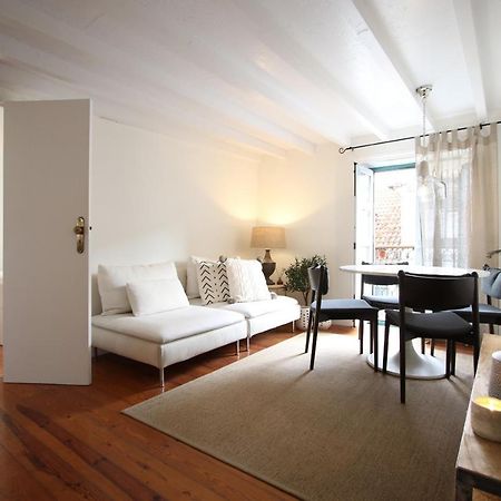 리스본 Chic Urban Retreat At Downtown With Balcony & Views 아파트 외부 사진