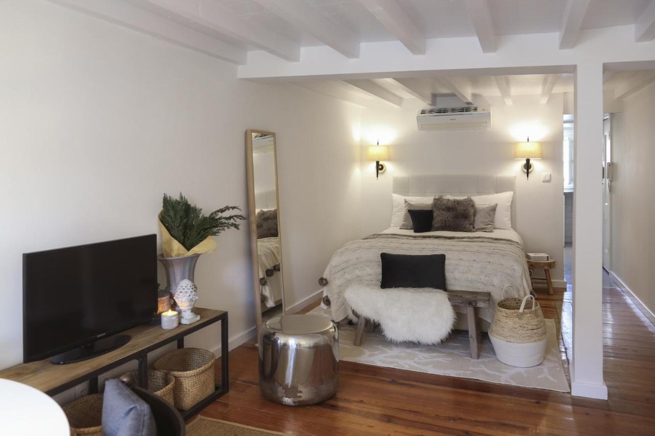 리스본 Chic Urban Retreat At Downtown With Balcony & Views 아파트 외부 사진