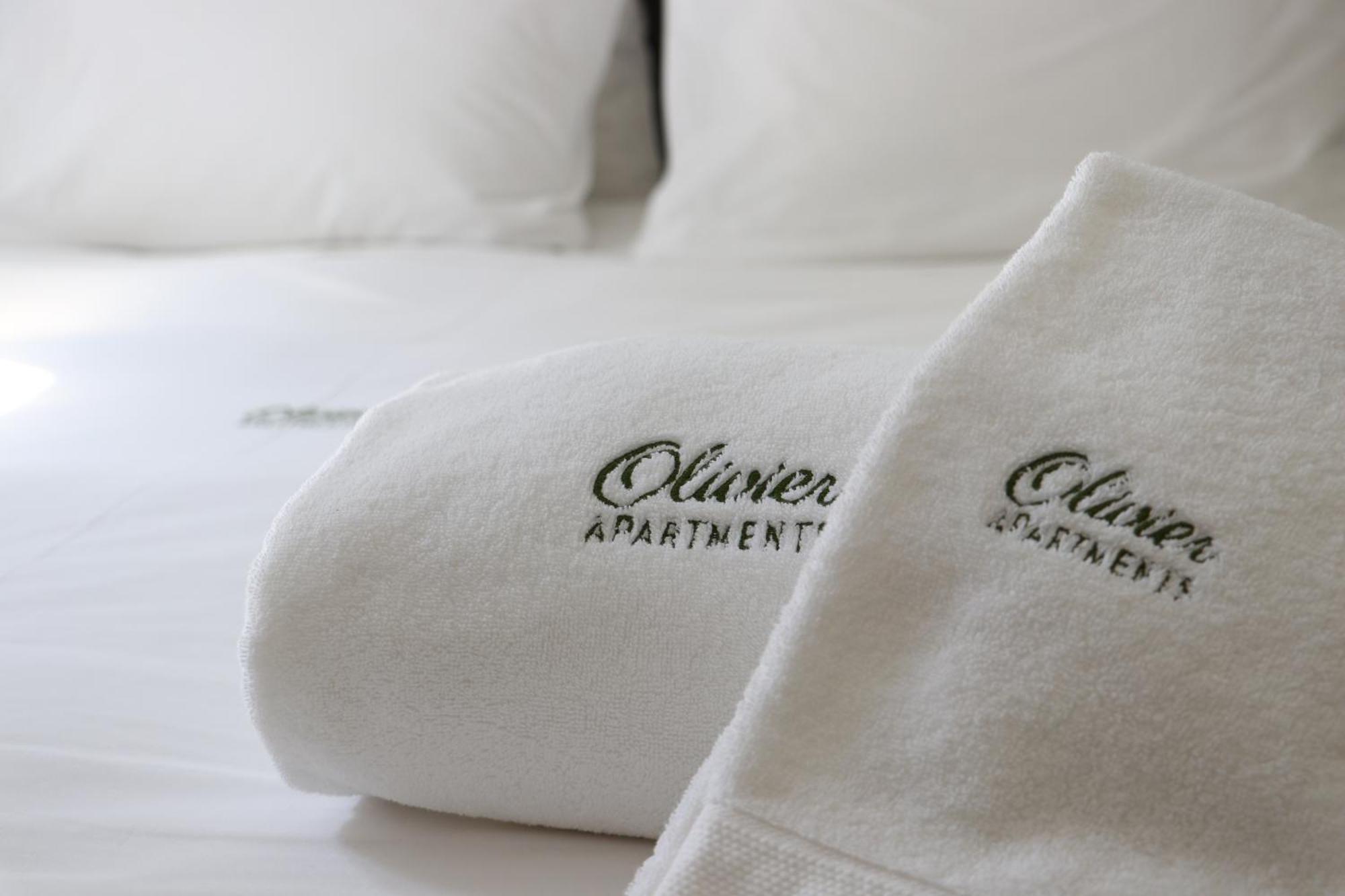 리스본 Chic Urban Retreat At Downtown With Balcony & Views 아파트 외부 사진