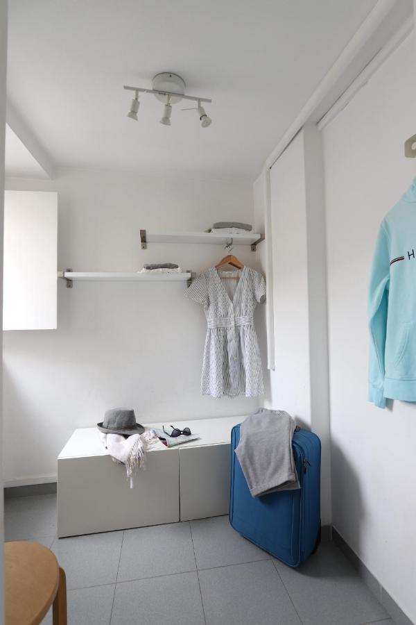 리스본 Chic Urban Retreat At Downtown With Balcony & Views 아파트 외부 사진